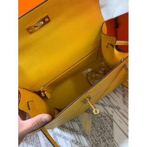 Replica Hermes AAA Quality Messenger Bags For Women #833893 $125.00 USD for Wholesale