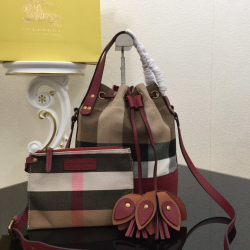 Burberry AAA Handbags For Women #833960 $100.00 USD, Wholesale Replica Burberry AAA Handbags