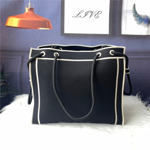Replica Fendi AAA Quality Handbags For Women #833963 $96.00 USD for Wholesale