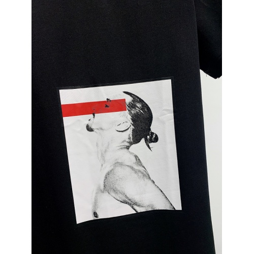 Replica Dsquared T-Shirts Short Sleeved For Men #834117 $26.00 USD for Wholesale