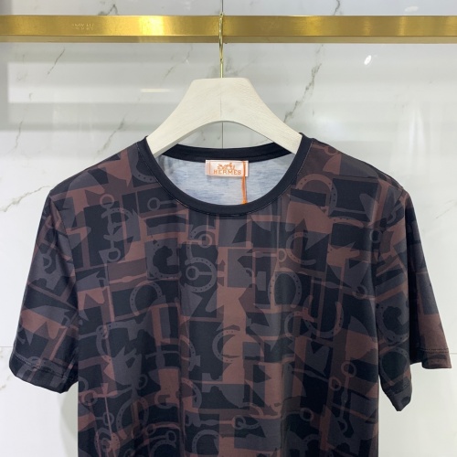 Replica Hermes T-Shirts Short Sleeved For Men #834830 $40.00 USD for Wholesale