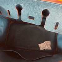 $126.00 USD Hermes AAA Quality Handbags For Women #828598