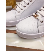 $82.00 USD Versace High Tops Shoes For Men #829123