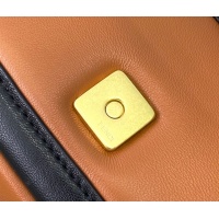 $100.00 USD Fendi AAA Messenger Bags For Women #829616