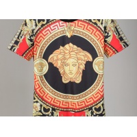 $25.00 USD Versace T-Shirts Short Sleeved For Men #830787