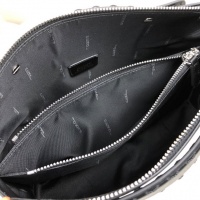 $132.00 USD Fendi AAA Messenger Bags For Women #831233