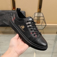 $80.00 USD Burberry Casual Shoes For Men #832664