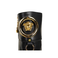 $123.00 USD Versace Boots For Women #833028