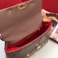 $105.00 USD Valentino AAA Quality Messenger Bags For Women #833856