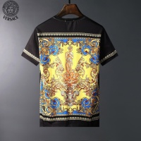$23.00 USD Versace T-Shirts Short Sleeved For Men #834055