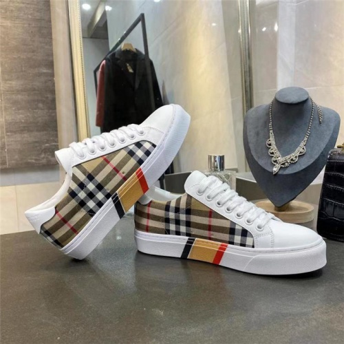 Replica Burberry Casual Shoes For Men #835771 $92.00 USD for Wholesale