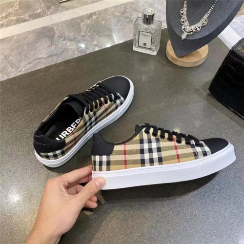 Replica Burberry Casual Shoes For Women #835795 $82.00 USD for Wholesale