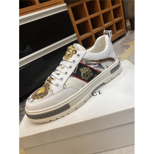 Replica Versace Casual Shoes For Men #836744 $72.00 USD for Wholesale