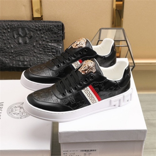 Replica Versace Casual Shoes For Men #836761 $82.00 USD for Wholesale