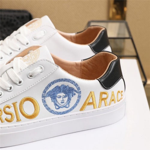 Replica Versace Casual Shoes For Men #836763 $85.00 USD for Wholesale