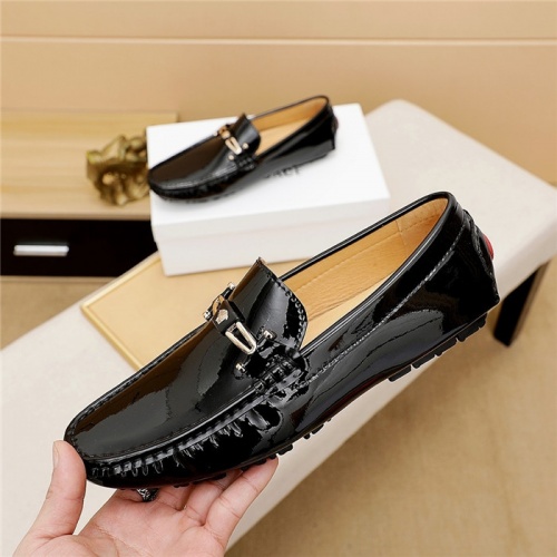 Replica Versace Casual Shoes For Men #839923 $68.00 USD for Wholesale