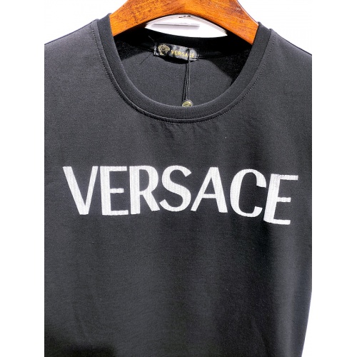 Replica Versace T-Shirts Short Sleeved For Men #839968 $26.00 USD for Wholesale