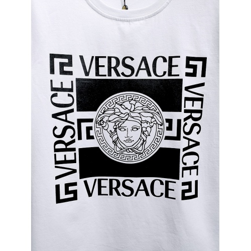 Replica Versace T-Shirts Short Sleeved For Men #839989 $26.00 USD for Wholesale