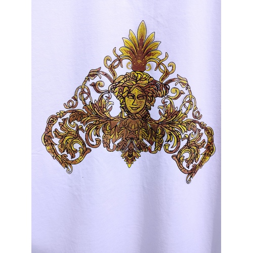 Replica Versace T-Shirts Short Sleeved For Men #840005 $26.00 USD for Wholesale