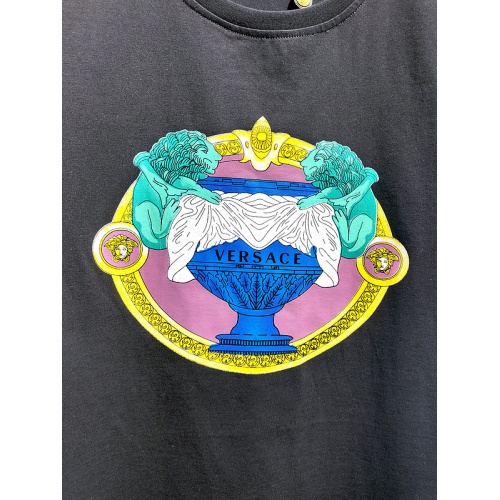 Replica Versace T-Shirts Short Sleeved For Men #840008 $26.00 USD for Wholesale