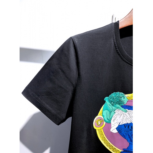 Replica Versace T-Shirts Short Sleeved For Men #840008 $26.00 USD for Wholesale