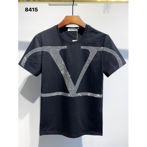 Valentino T-Shirts Short Sleeved For Men #840105 $26.00 USD, Wholesale Replica Valentino T-Shirts