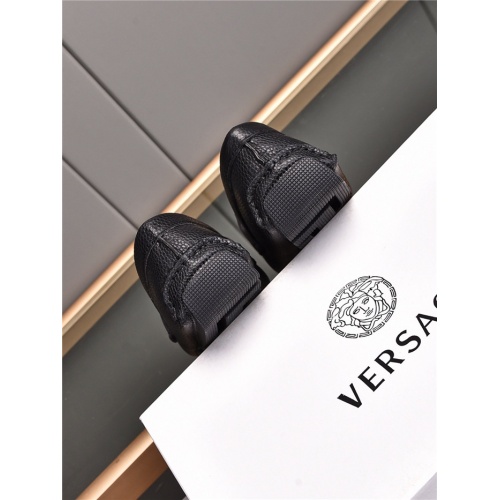 Replica Versace Casual Shoes For Men #840483 $72.00 USD for Wholesale