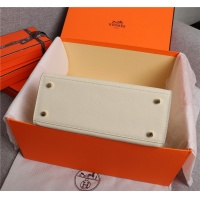 $105.00 USD Hermes AAA Quality Handbags For Women #835518