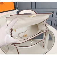 $105.00 USD Hermes AAA Quality Handbags For Women #835519
