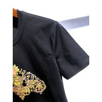 $26.00 USD Versace T-Shirts Short Sleeved For Men #840004