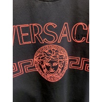 $26.00 USD Versace T-Shirts Short Sleeved For Men #840007