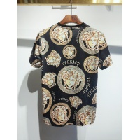 $30.00 USD Versace T-Shirts Short Sleeved For Men #840023