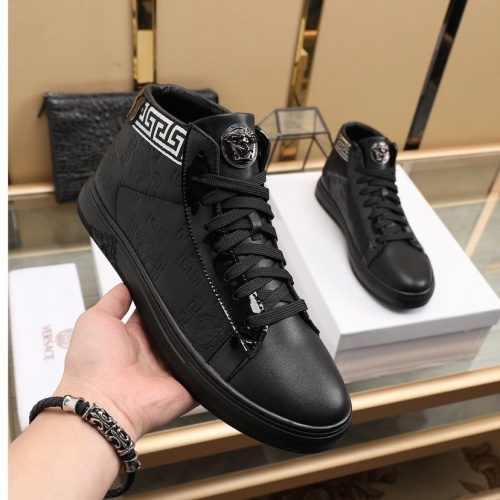 Replica Versace Fashion Shoes For Men #841384 $92.00 USD for Wholesale