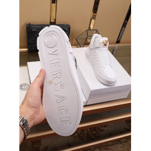 Replica Versace Casual Shoes For Men #841914 $88.00 USD for Wholesale