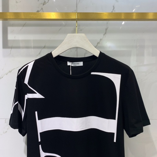 Replica Valentino T-Shirts Short Sleeved For Men #842033 $41.00 USD for Wholesale