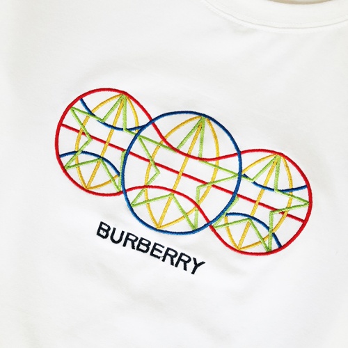 Replica Burberry T-Shirts Short Sleeved For Unisex #842203 $27.00 USD for Wholesale