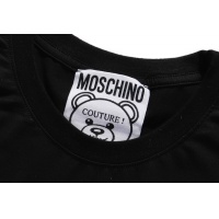 $32.00 USD Moschino T-Shirts Short Sleeved For Unisex #842312