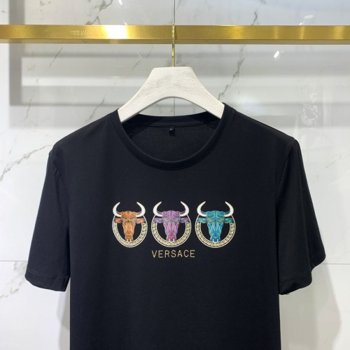 Replica Versace T-Shirts Short Sleeved For Men #842870 $41.00 USD for Wholesale