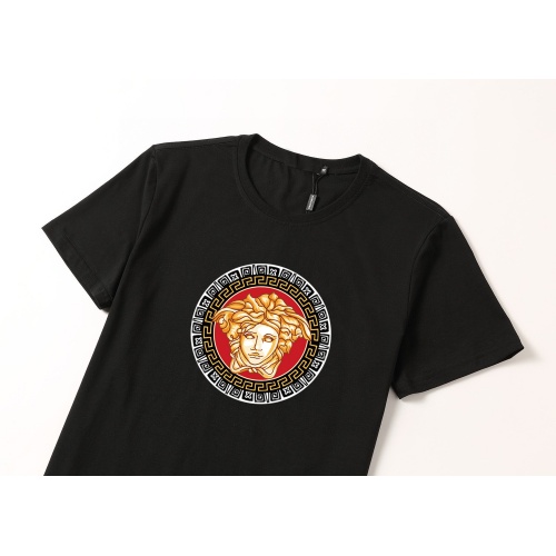 Replica Versace T-Shirts Short Sleeved For Men #844498 $25.00 USD for Wholesale