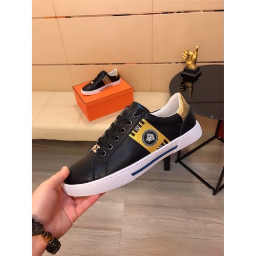 Replica Versace Casual Shoes For Men #844522 $76.00 USD for Wholesale