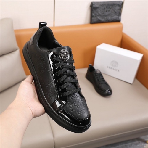 Replica Versace Casual Shoes For Men #844841 $88.00 USD for Wholesale
