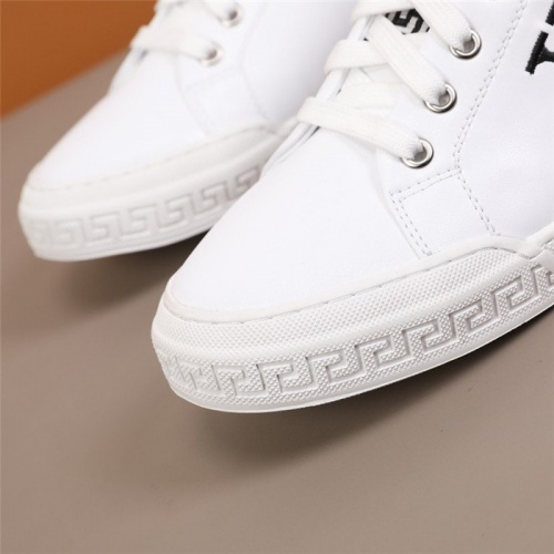 Replica Versace Casual Shoes For Men #844842 $88.00 USD for Wholesale