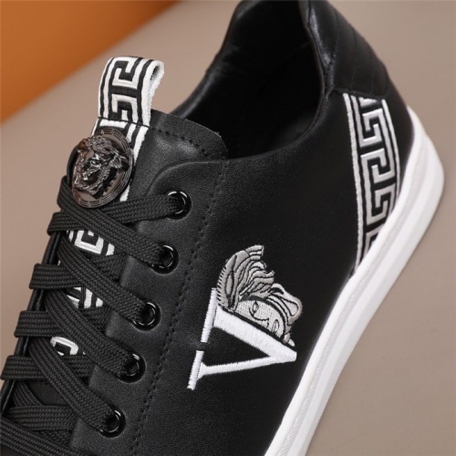 Replica Versace Casual Shoes For Men #844843 $88.00 USD for Wholesale