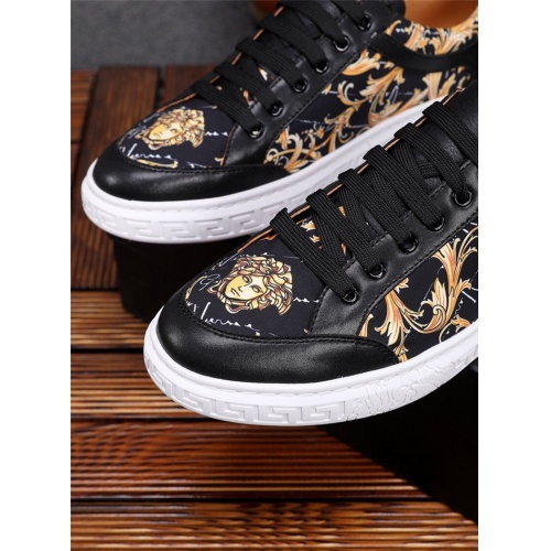 Replica Versace Casual Shoes For Men #844873 $76.00 USD for Wholesale