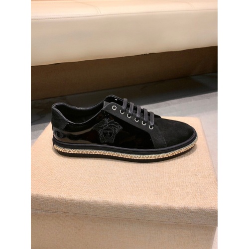 Replica Versace Casual Shoes For Men #844874 $76.00 USD for Wholesale