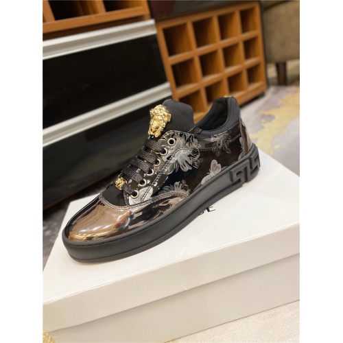 Replica Versace Casual Shoes For Men #844956 $72.00 USD for Wholesale