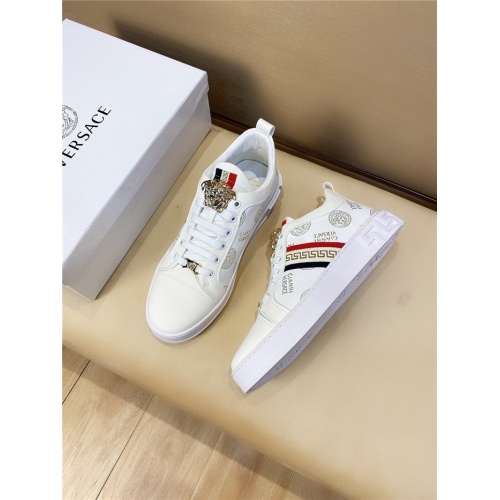 Versace Casual Shoes For Men #844969