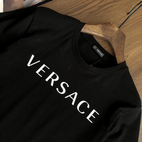 Replica Versace T-Shirts Short Sleeved For Men #845319 $27.00 USD for Wholesale