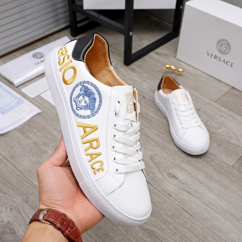 Replica Versace Casual Shoes For Men #848136 $72.00 USD for Wholesale