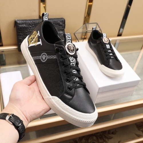 Replica Versace Casual Shoes For Men #849725 $88.00 USD for Wholesale